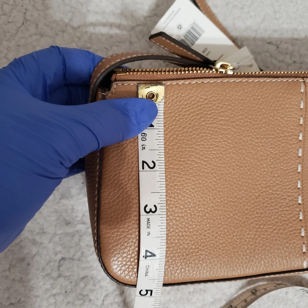 Tory Burch McGraw Leather Shoulder Bag - Picture 6 of 9